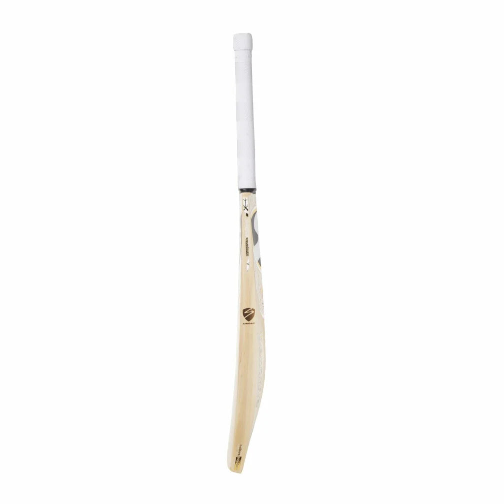 Players Edition English Willow top grade 1 Cricket Bat (Leather Ball)