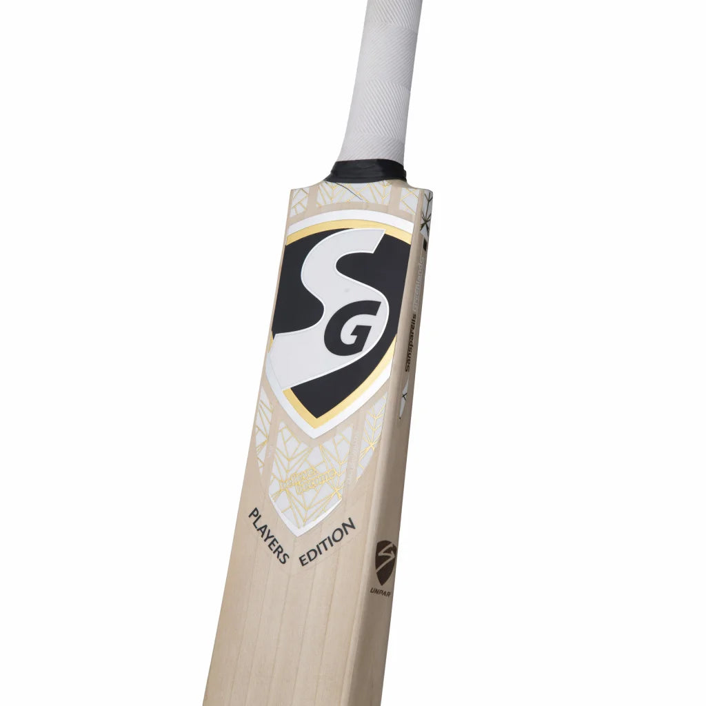 Players Edition English Willow top grade 1 Cricket Bat (Leather Ball)