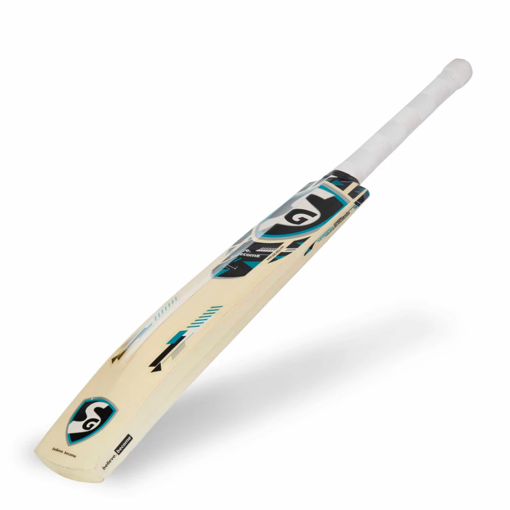 SG RSD Xtreme® Traditionally Shaped English Willow grade 6 Cricket Bat (Leather Ball)