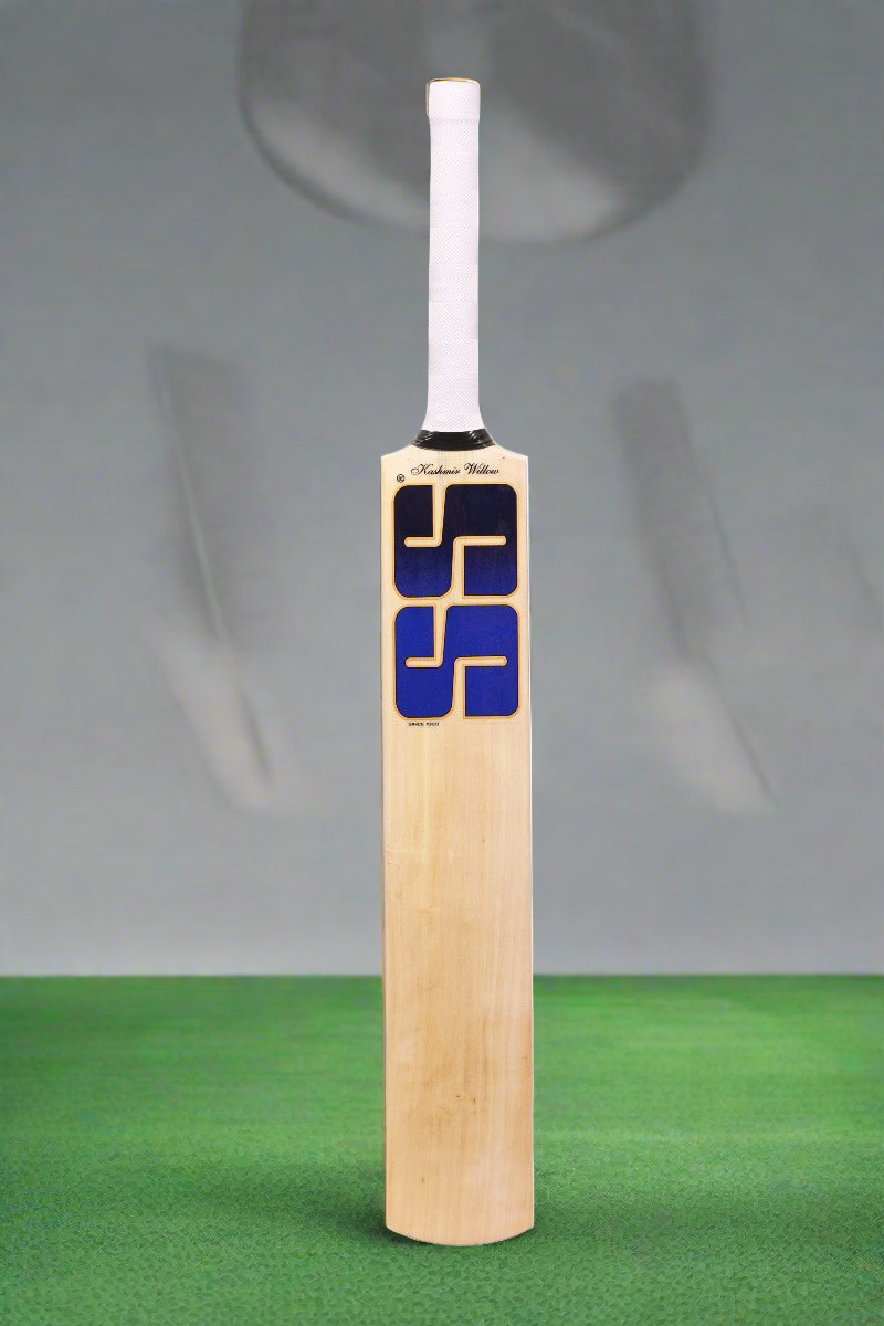 SS Dhoni Players jumbo Kashmir Willow Cricket Scoop Bat