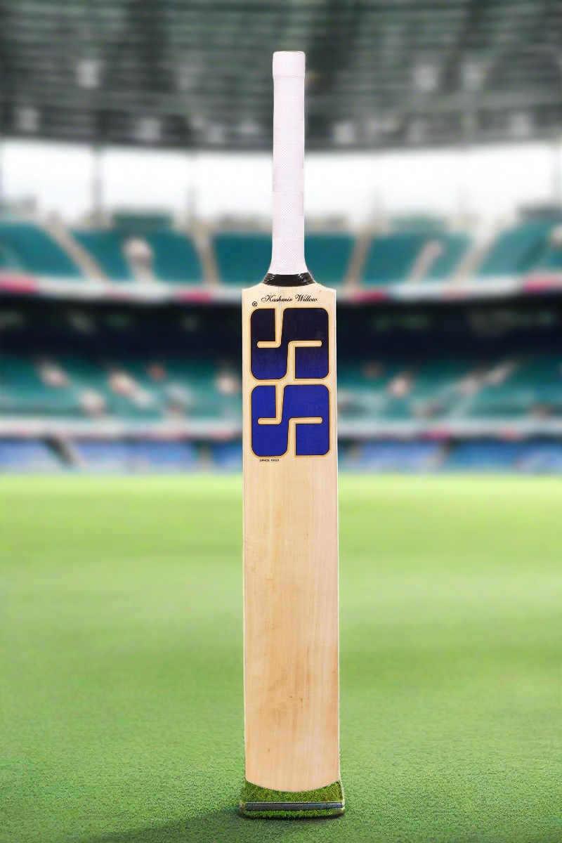 SS Dhoni Players jumbo Kashmir Willow Cricket Scoop Bat